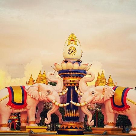 Hostel Buorana Chonburi Zewnętrze zdjęcie