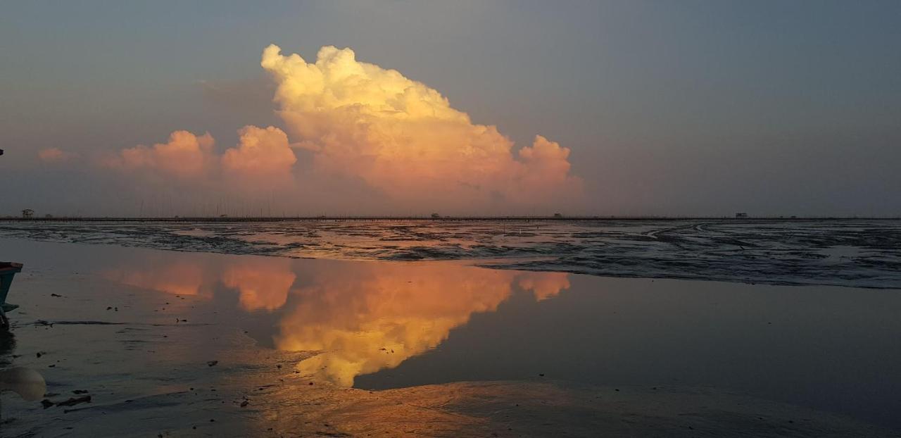 Hostel Buorana Chonburi Zewnętrze zdjęcie