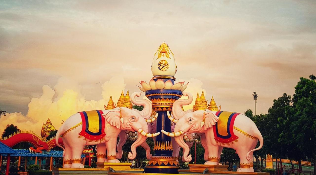 Hostel Buorana Chonburi Zewnętrze zdjęcie