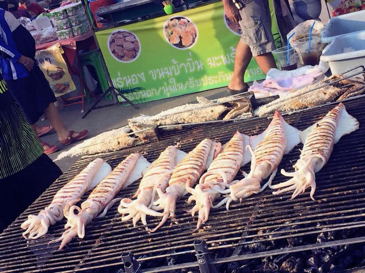 Hostel Buorana Chonburi Zewnętrze zdjęcie