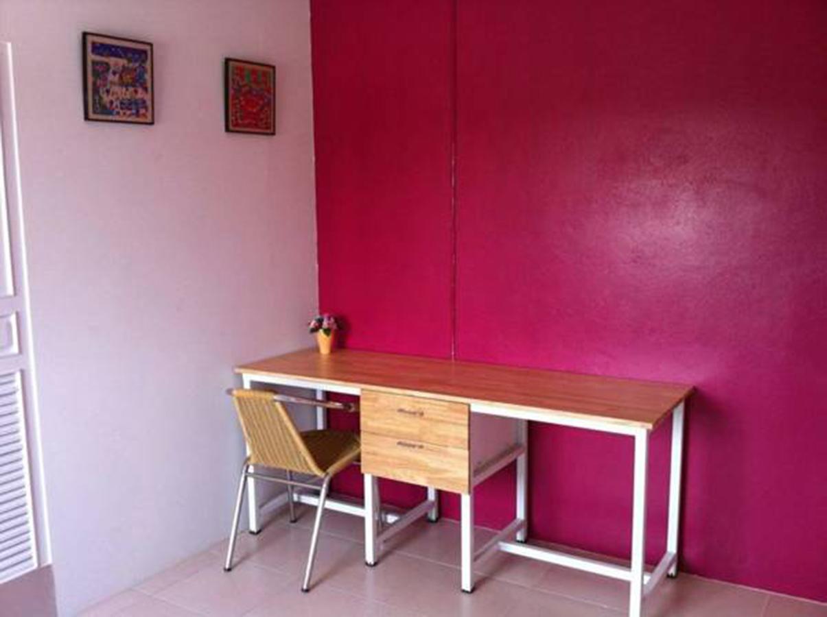 Hostel Buorana Chonburi Zewnętrze zdjęcie